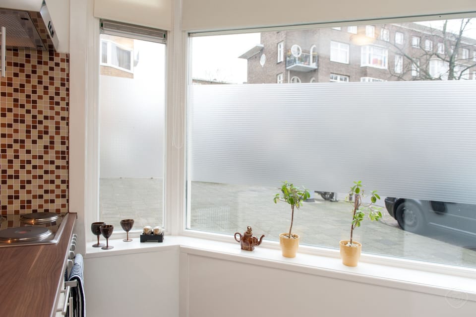 City Apartment | Private kitchen | Fridge, oven, stovetop, coffee/tea maker