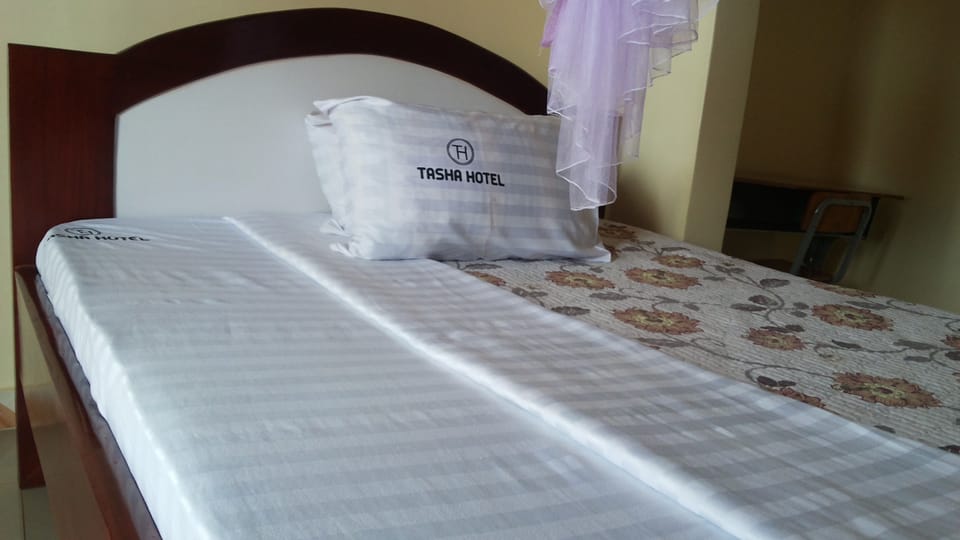 Superior Double Room, 1 Double Bed, Non Smoking | In-room safe, individually decorated, desk, laptop workspace
