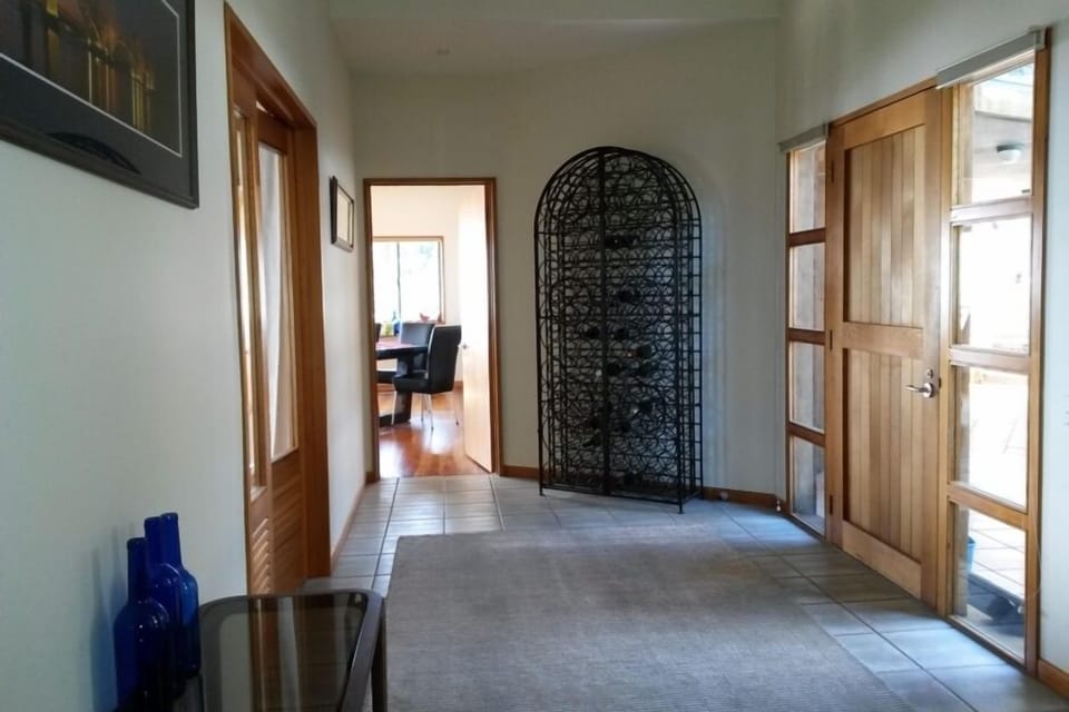 Entry and Hall to bedroom wing