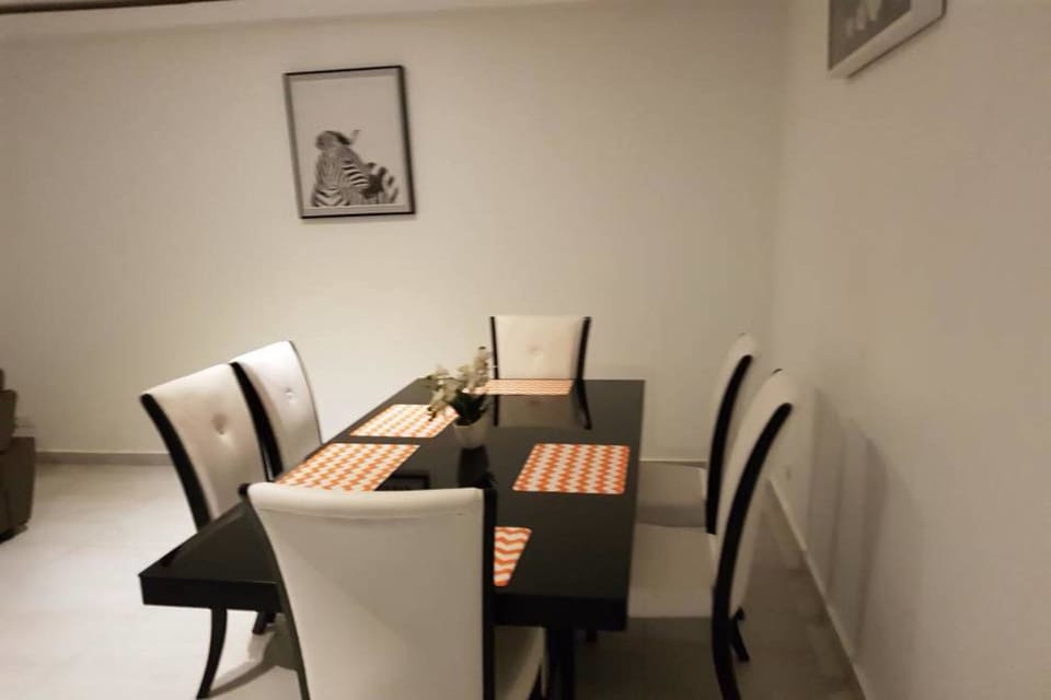 Comfort Penthouse | In-room dining