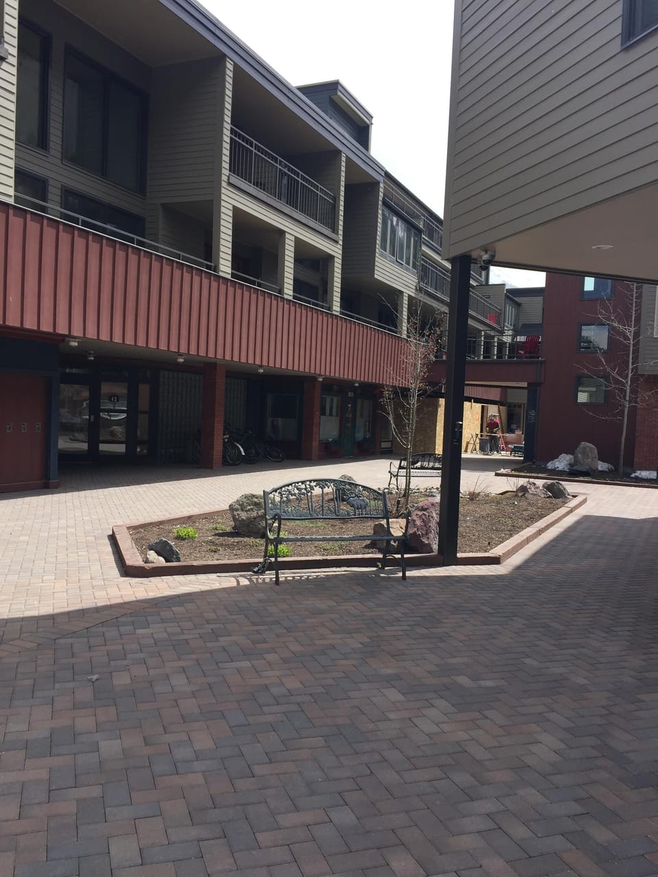 Courtyard to the condo.
