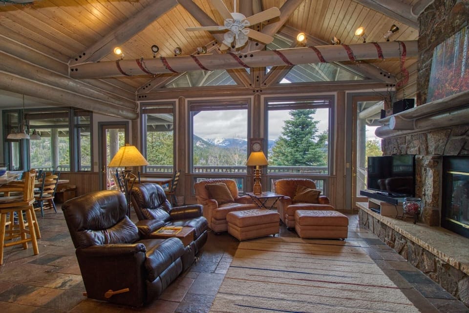 Great room with Rocky Mountain National Park view