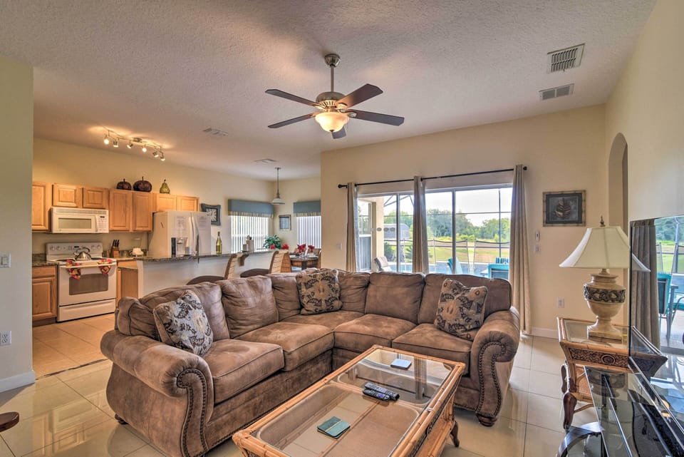 Living Room | Cable TV | Central A/C