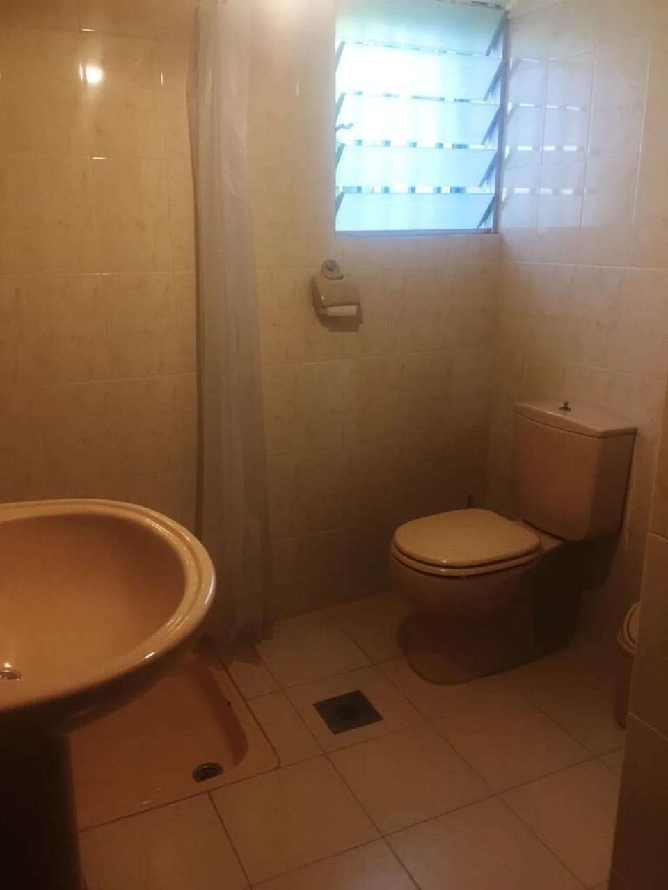 Apartment, 2 Bedrooms | Bathroom | Shower, towels
