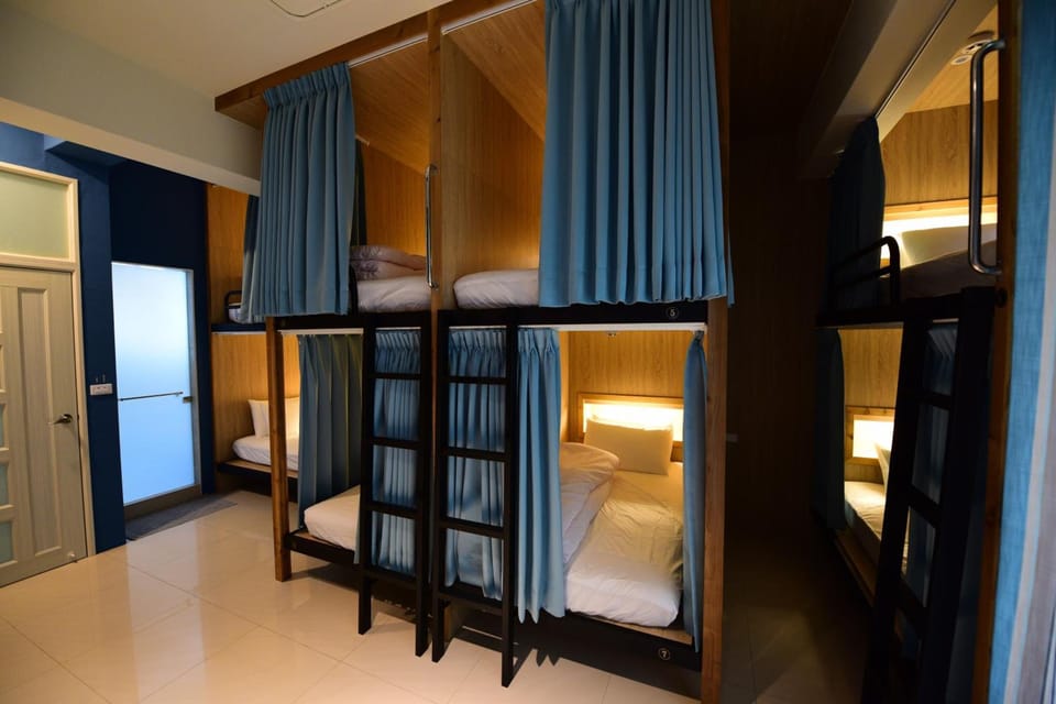 Premium bedding, pillowtop beds, desk, laptop workspace