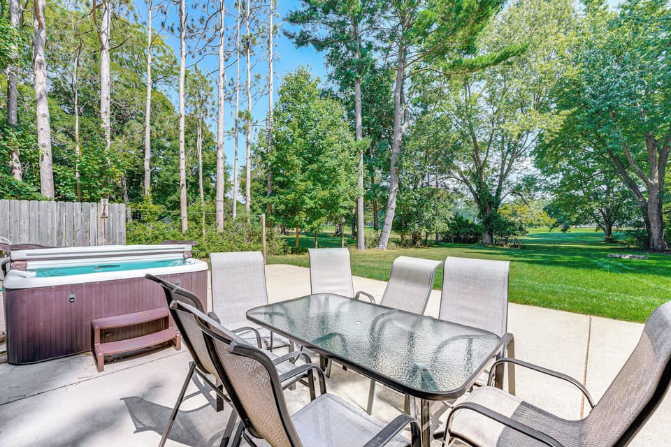 Furnished Patio | Outdoor Dining | Hot Tub | Spacious Yard