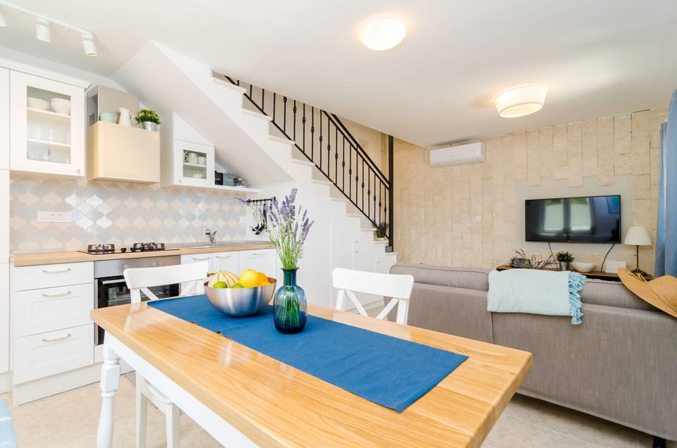 Villa (Quiet SeaView Villa Dubrovnik Region ) | Living room | 20-inch flat-screen TV with cable channels, TV