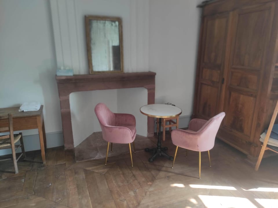 Superior Double Room | Hypo-allergenic bedding, individually decorated, individually furnished