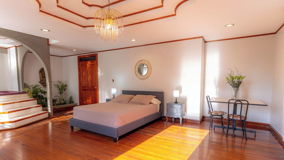 Grand Room | Individually decorated, individually furnished, desk, laptop workspace