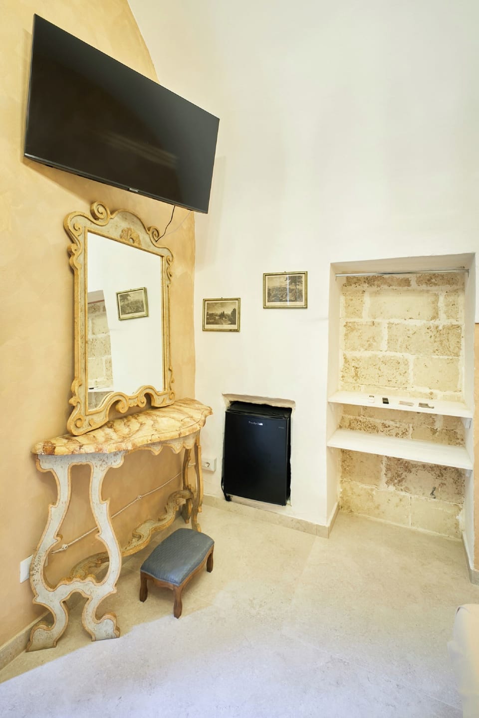 Superior Quadruple Room, 1 Bedroom | WiFi (free)