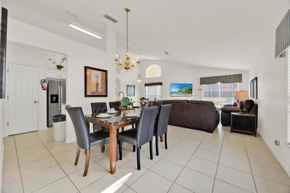 Open Floorplan Dining Room, Living Room, and Kitchen