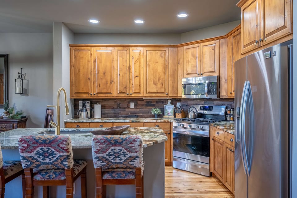 Seating for three at the breakfast bar