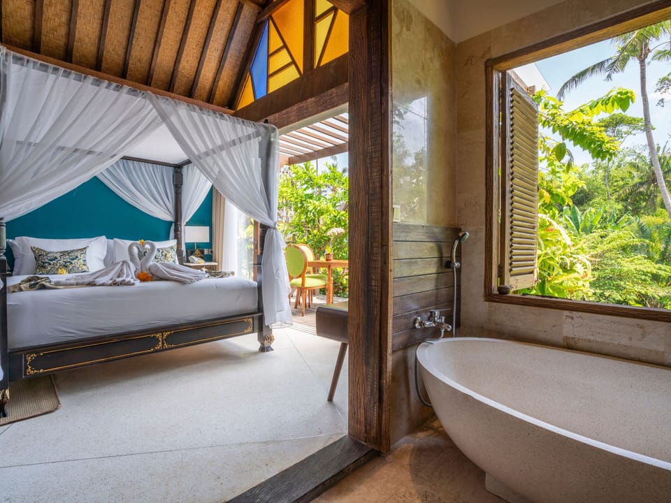 Ethnical One Bedroom Villa with Balcony | Minibar, individually decorated, desk, iron/ironing board