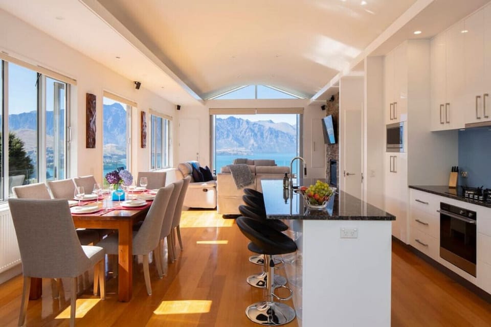 Convenient open plan living with 3 sides of the room opening up to the outside