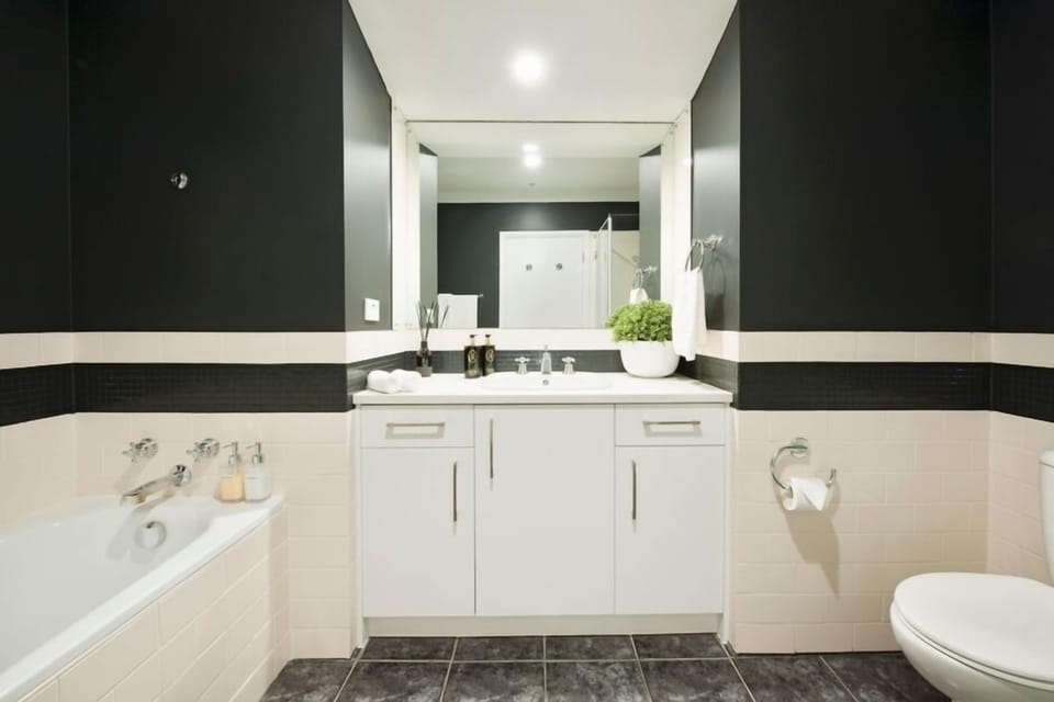 Master ensuite: separate bath and stand alone shower 