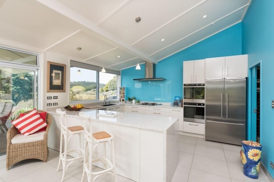 Kitchen, all contemporary F andamp; P Appliances