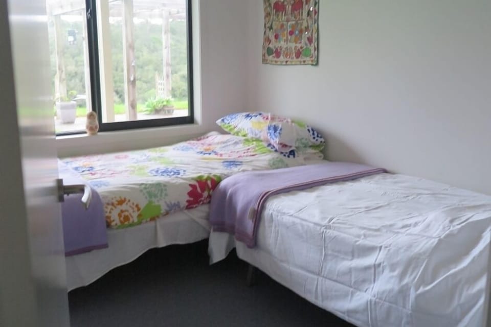 Kaka bedroom 4 with 2 singles