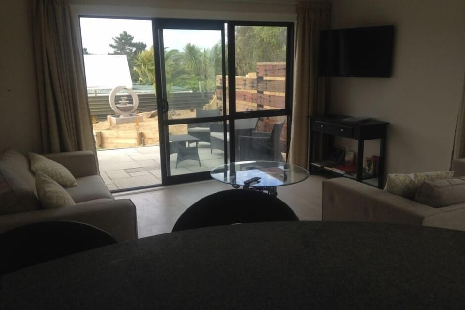 Lounge garden outlook