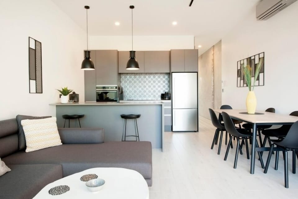 Kitchen, dining and living area