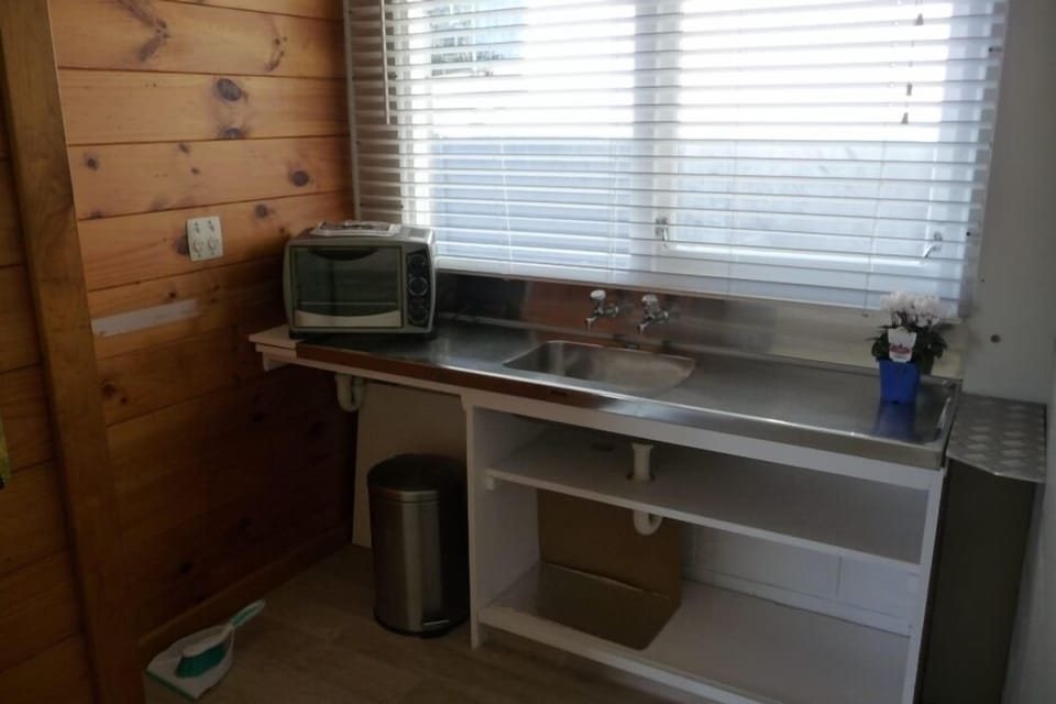 Kitchenette Downstairs