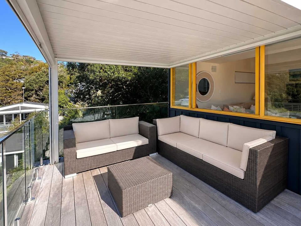 Balcony with new shaded area with louvres 