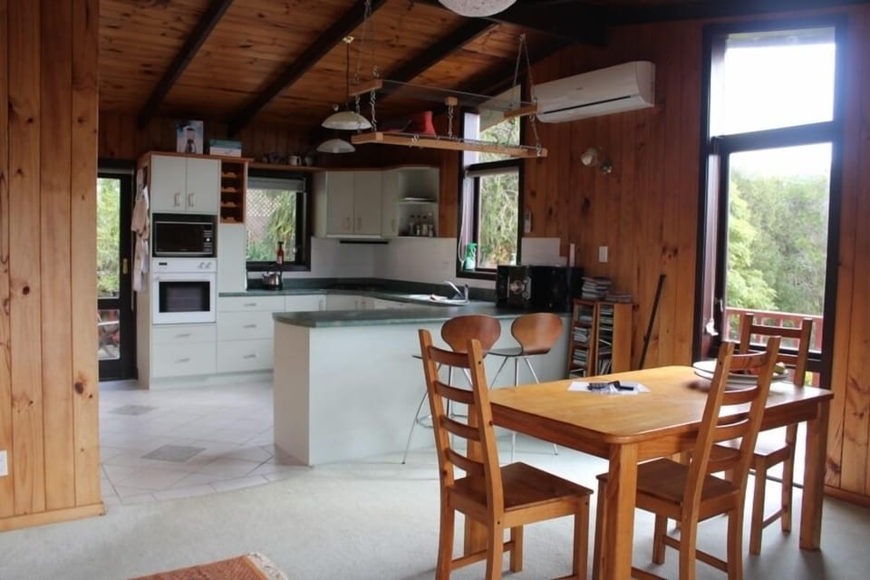 dining/lounge