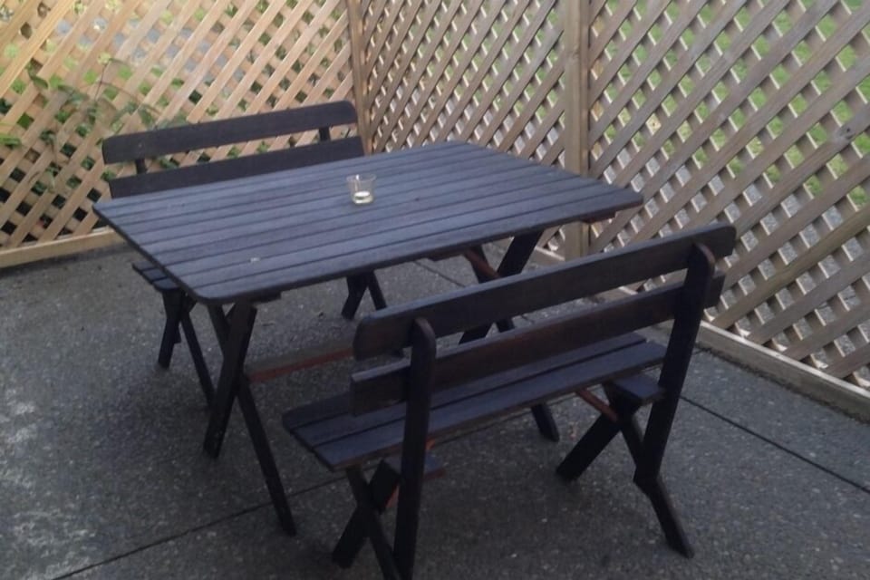 Private outdoor space for evening BBQs