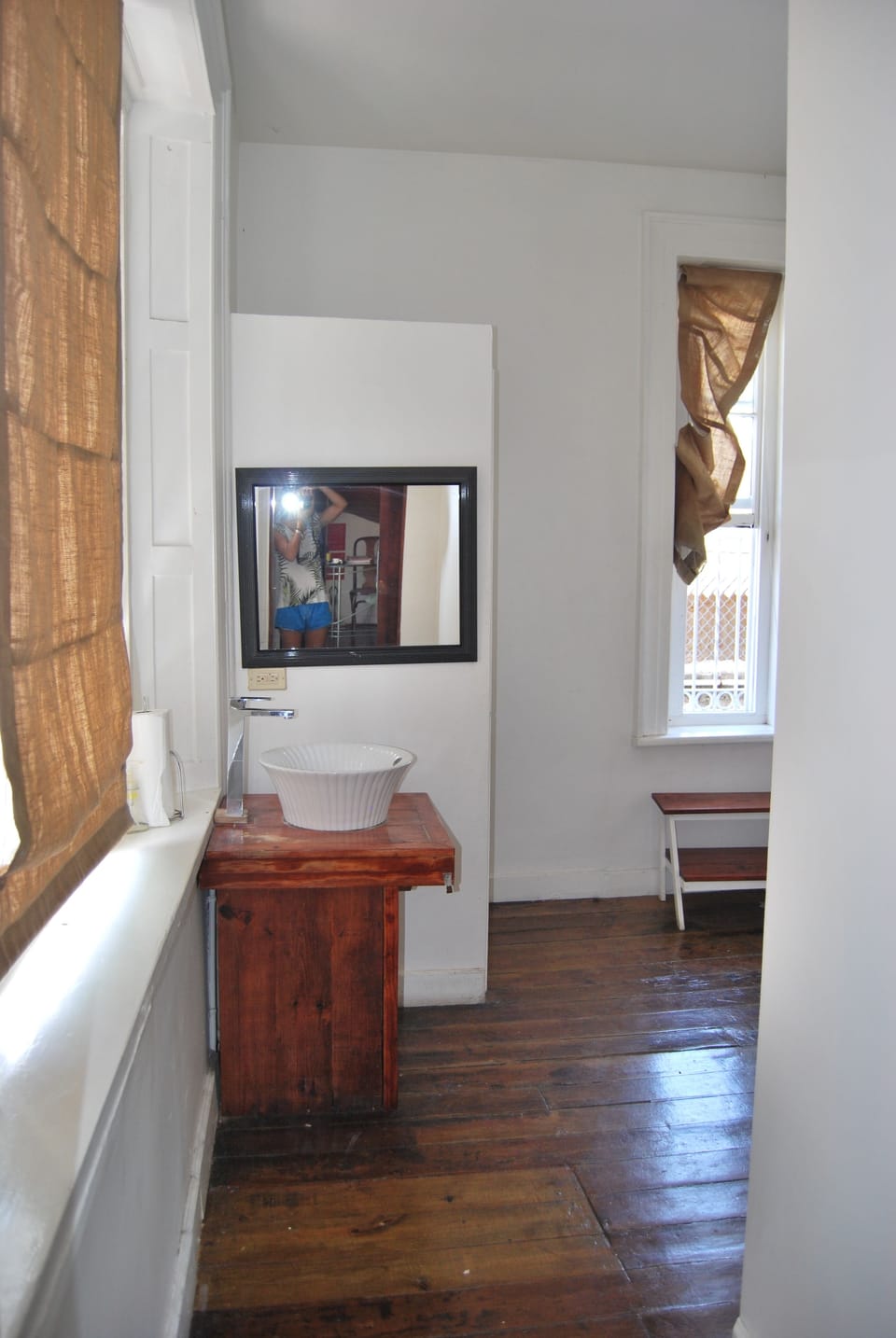 Bathroom sink