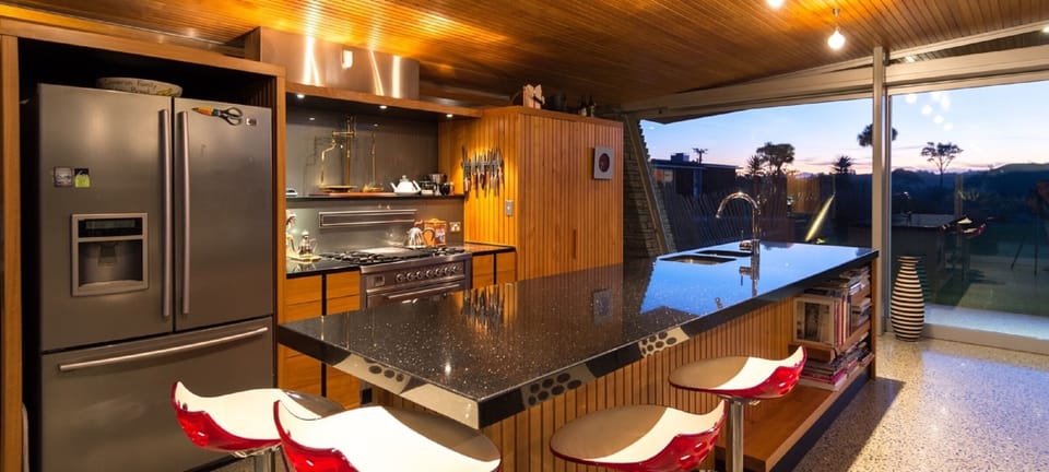 Stunning Fully-equipped Kitchen