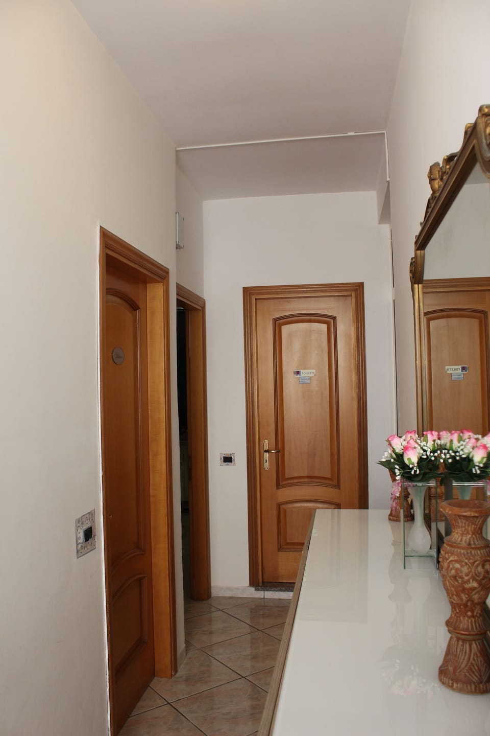Double Room, Shared Bathroom | Iron/ironing board, free WiFi
