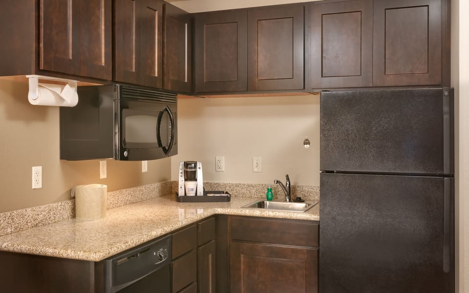 In-room safe, desk, laptop workspace, iron/ironing board