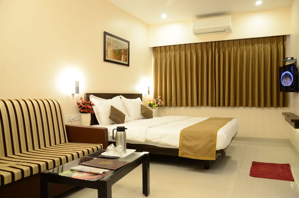 Lotus Suite AC (Jacuzi) | Soundproofing, free WiFi