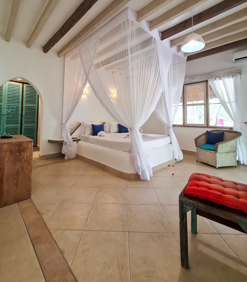 Superior Room | In-room safe, individually decorated, individually furnished