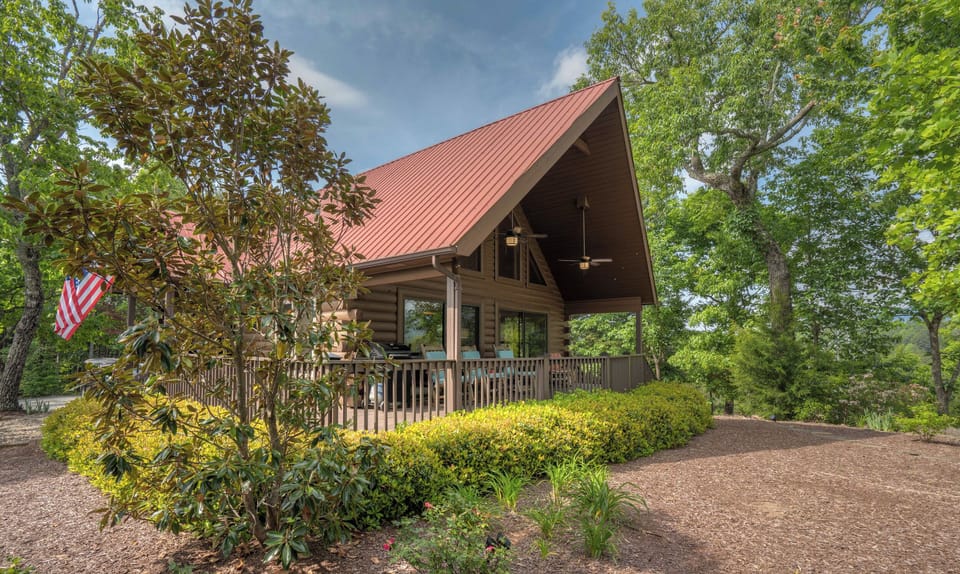 Welcome to Kick Back Cabin
