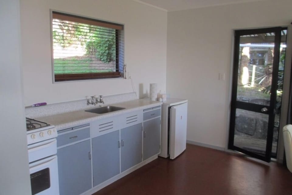 Self contained kitchen