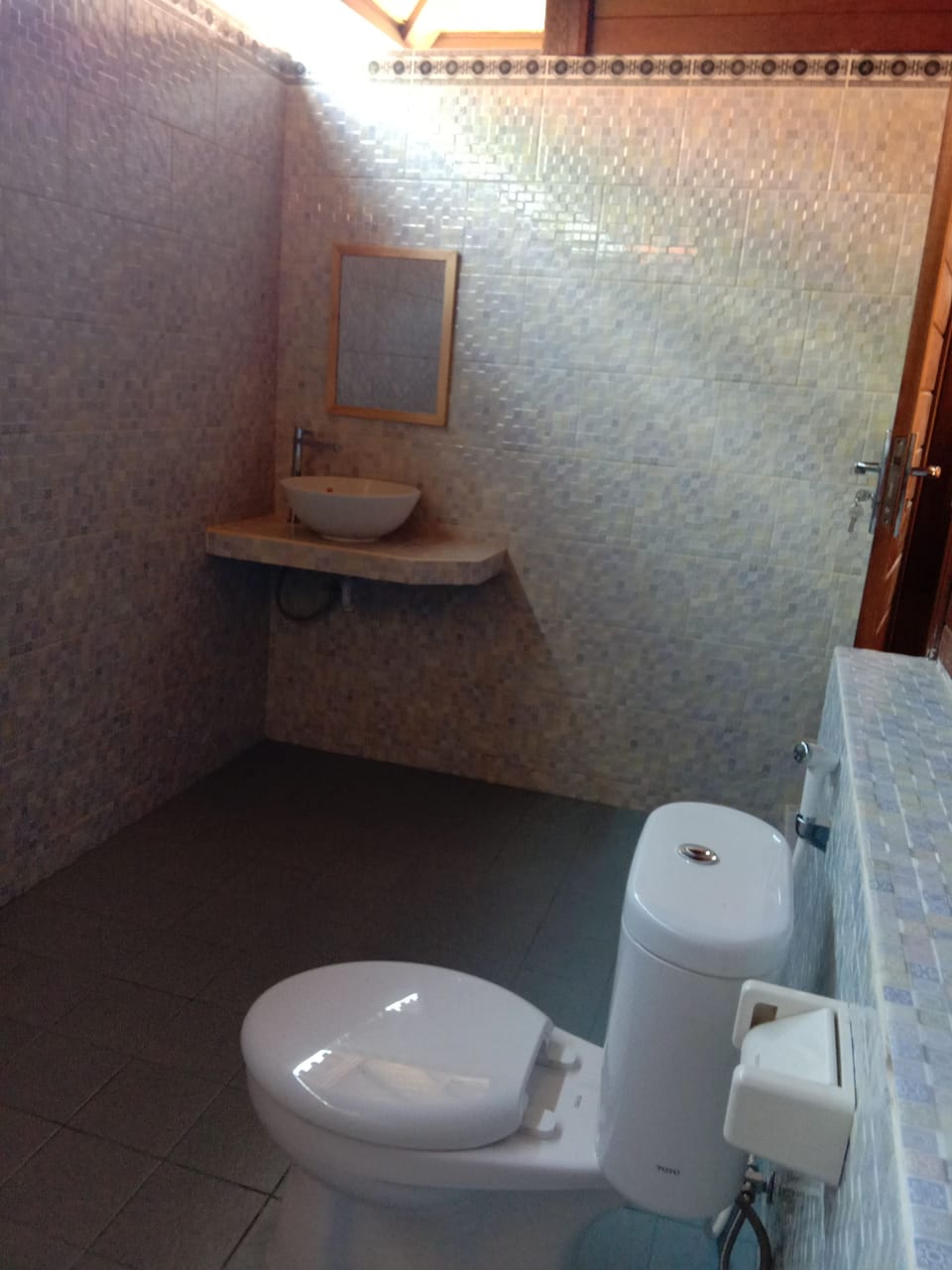 Deluxe Room | Bathroom | Shower, towels