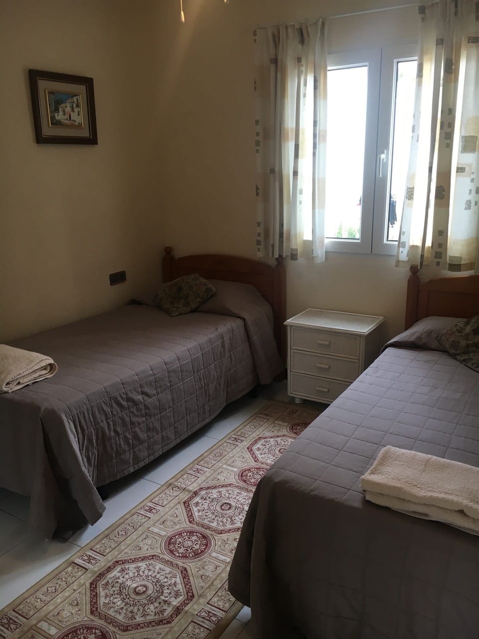 Twin bedroom