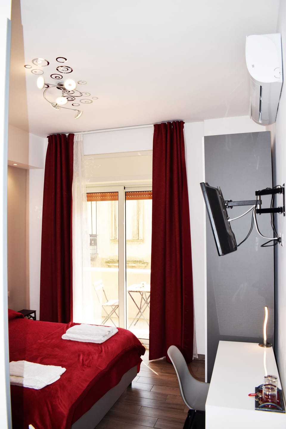 Comfort Room, City View (Stile) | 1 bedroom, memory foam beds, minibar, in-room safe
