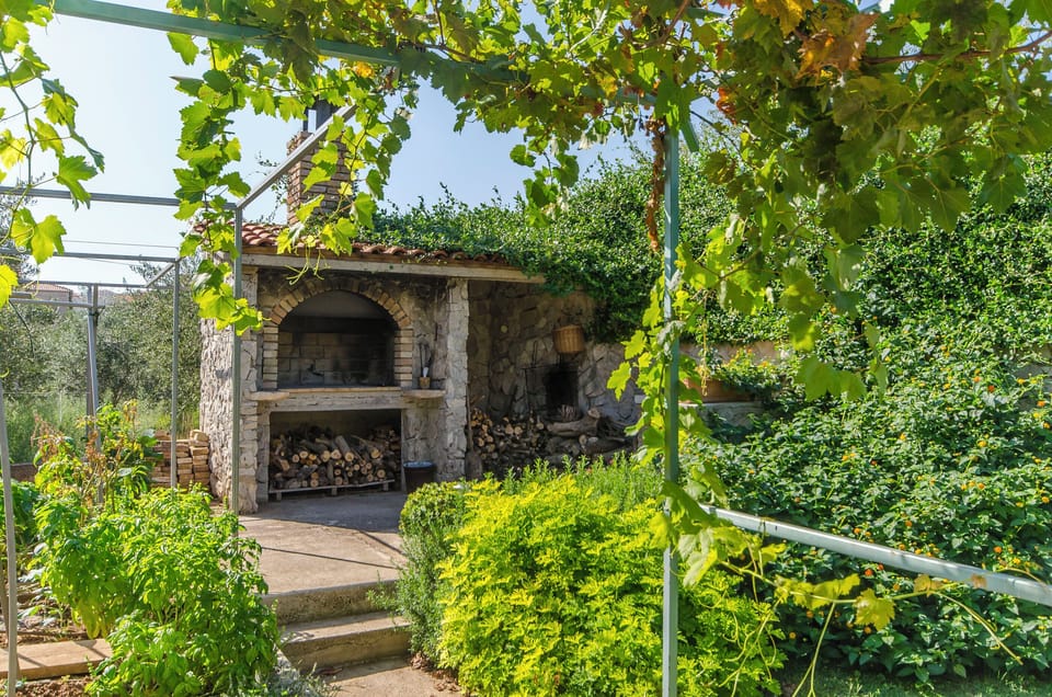 BBQ/picnic area