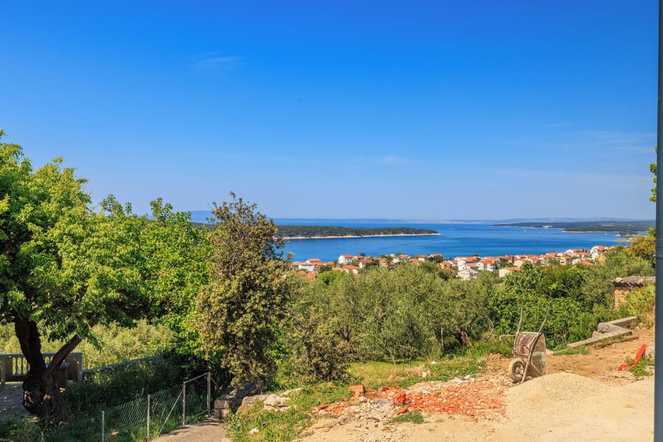 House | Water view