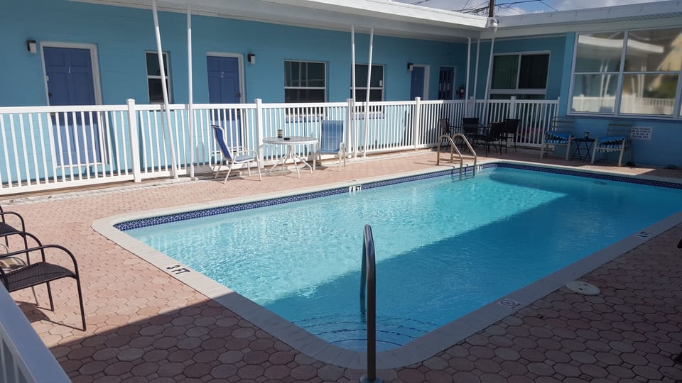 Pool being repaired April and May, price reflects discount, BEACH! Beach! Beach!
