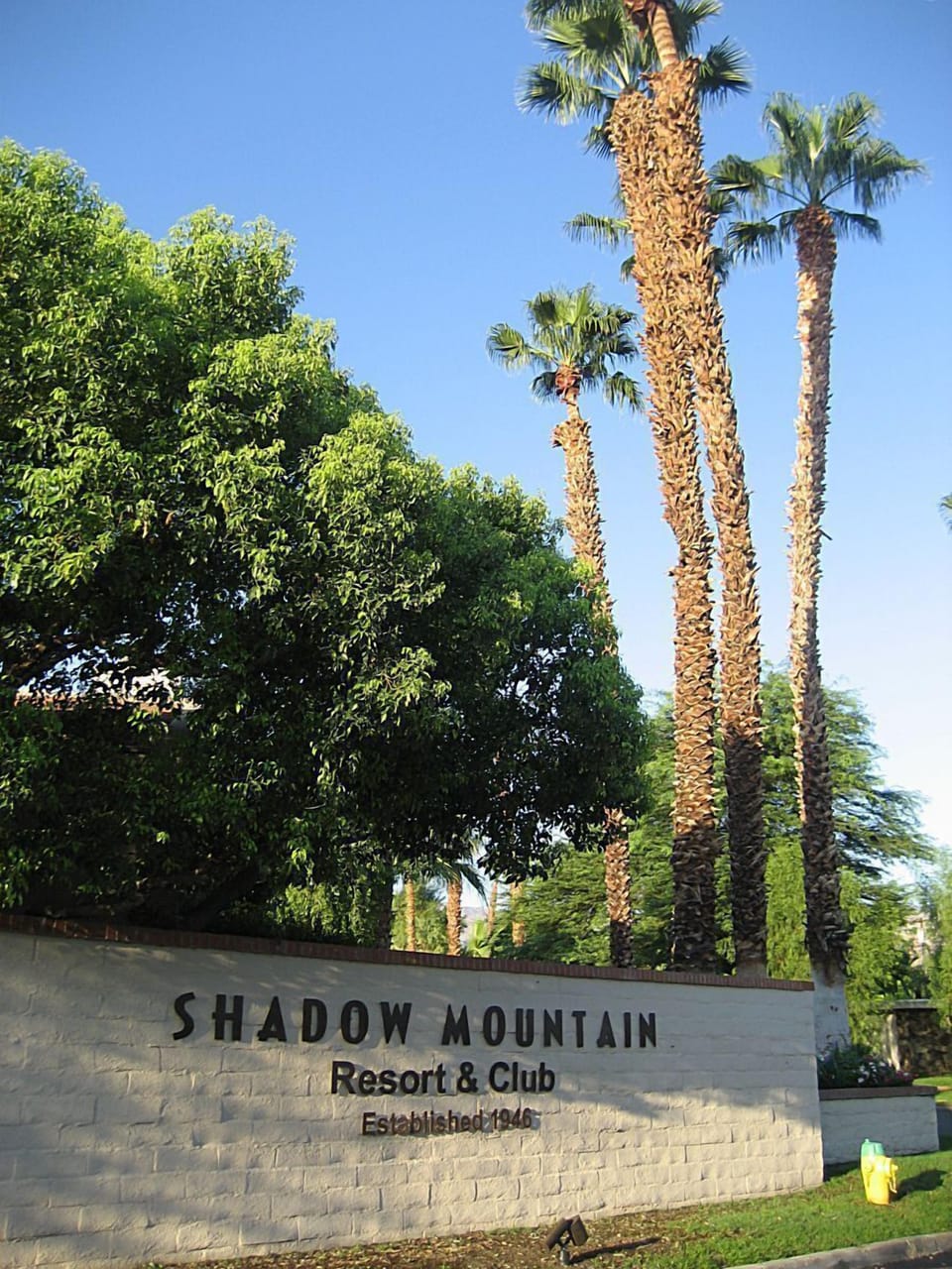 Shadow Mountain Resort & Club, entrance
