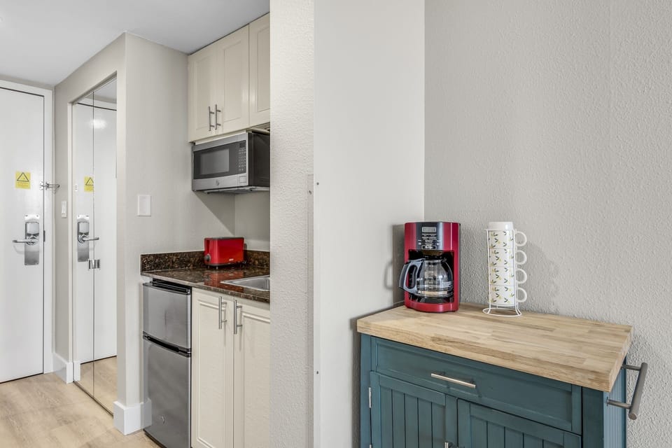 Kitchenette