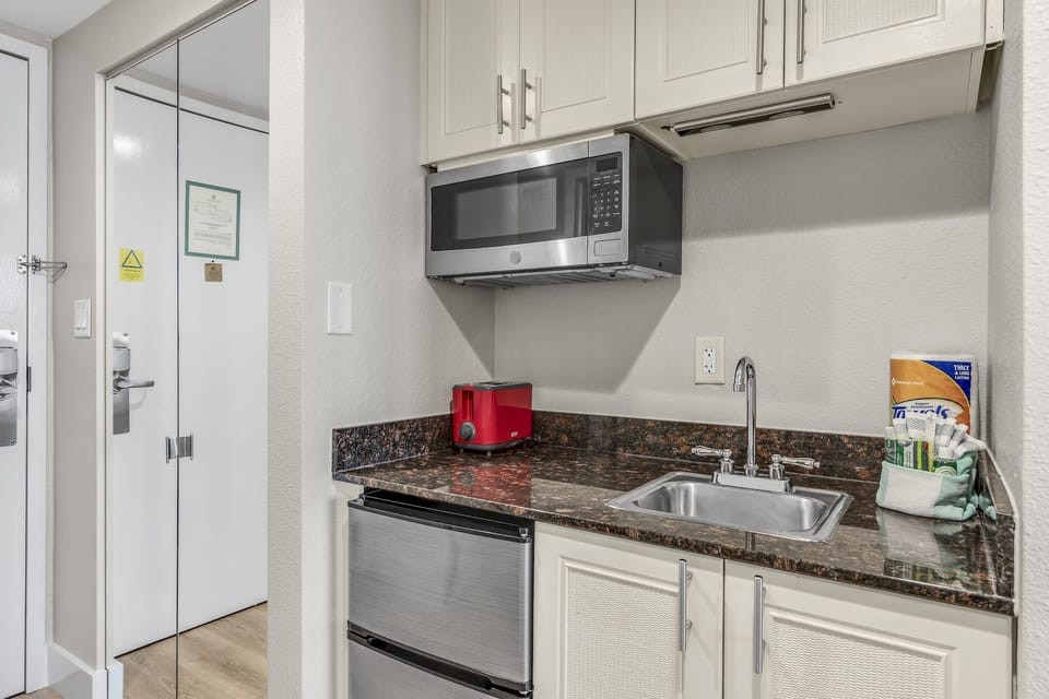 Kitchenette