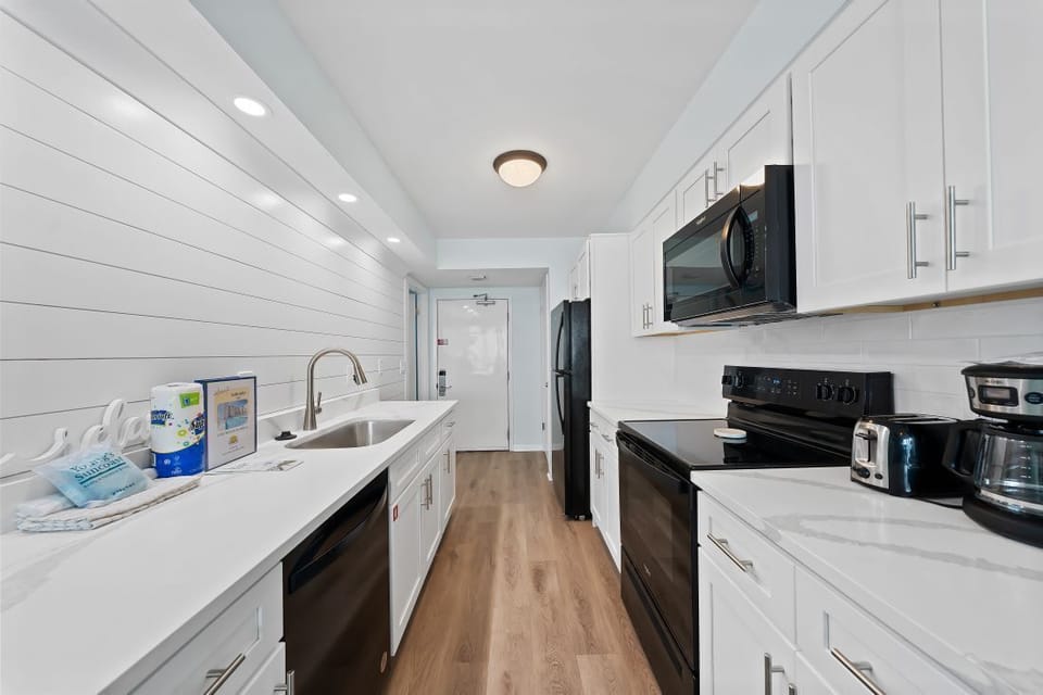 11 Island Shores 457 Kitchen