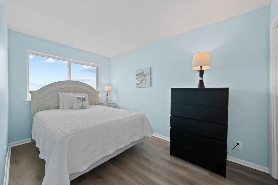 17 Island Shores 457 Bedroom 2