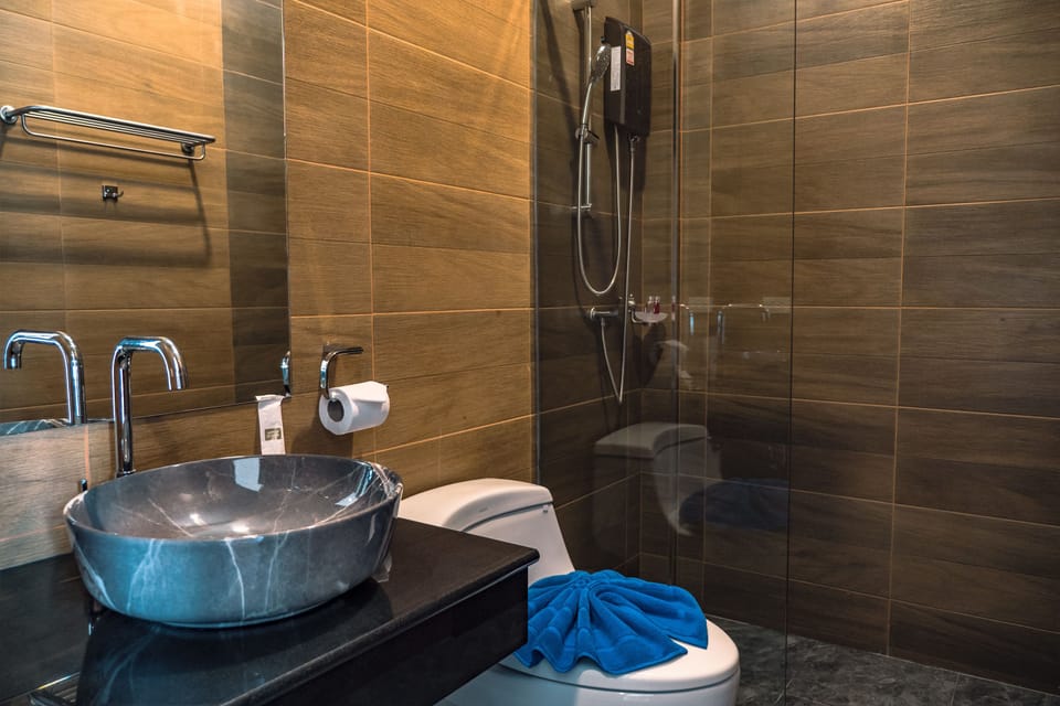Bathroom shower