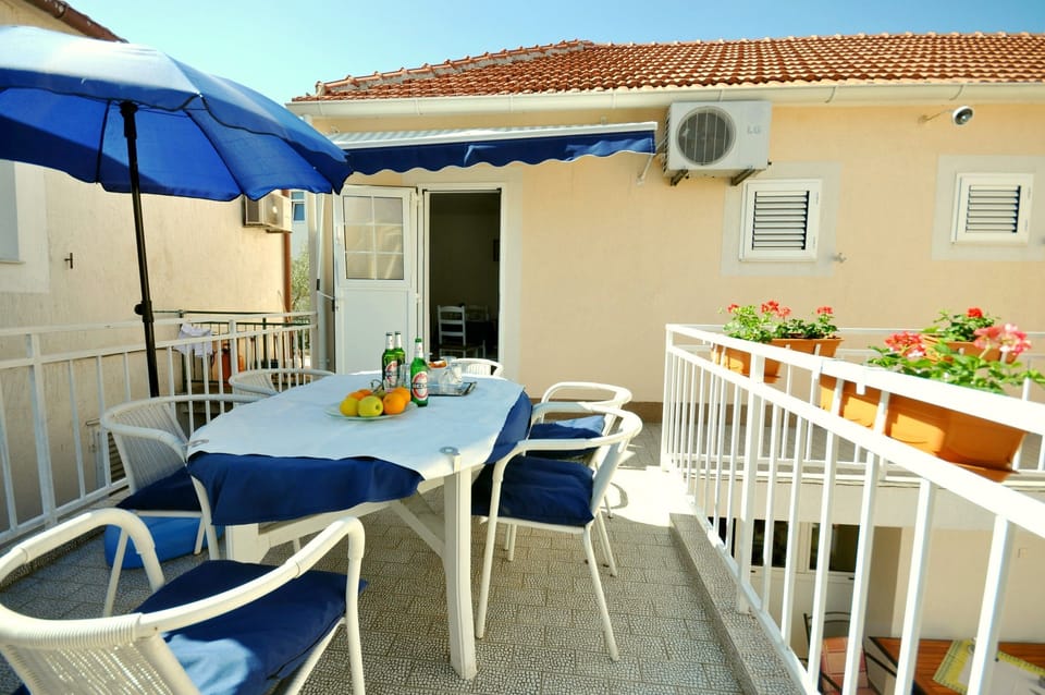 Apartment (A1) | Balcony