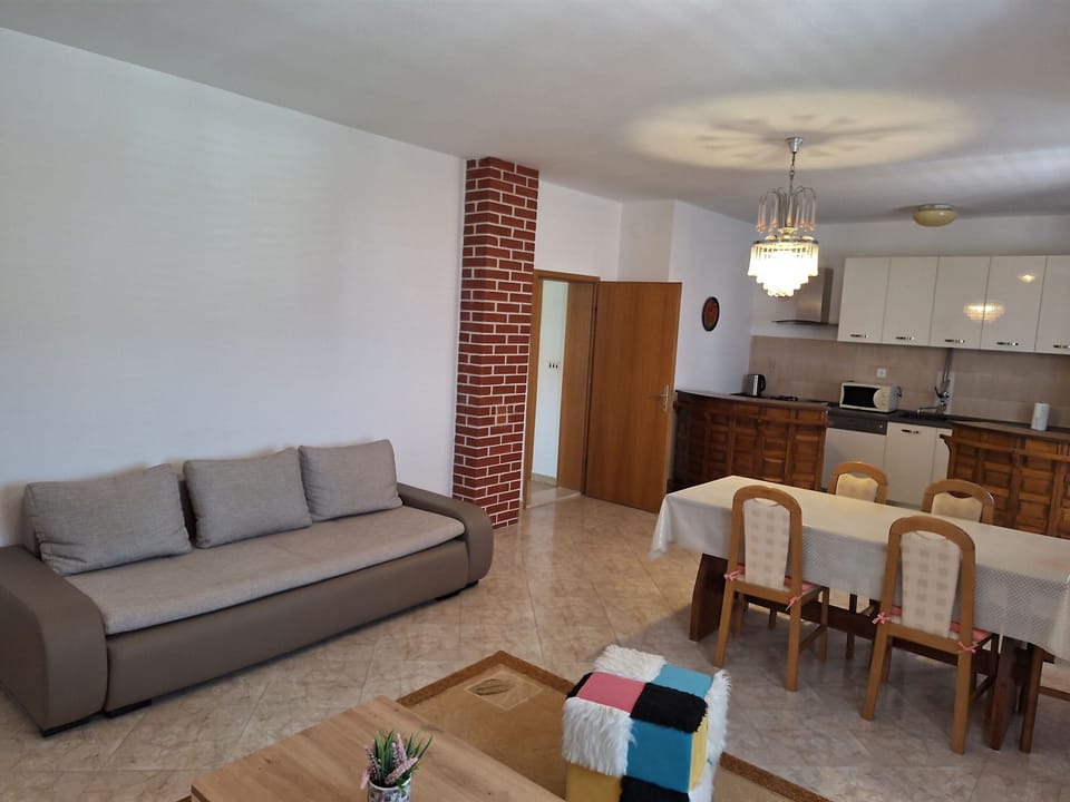 Apartment (A1) | Living area | TV
