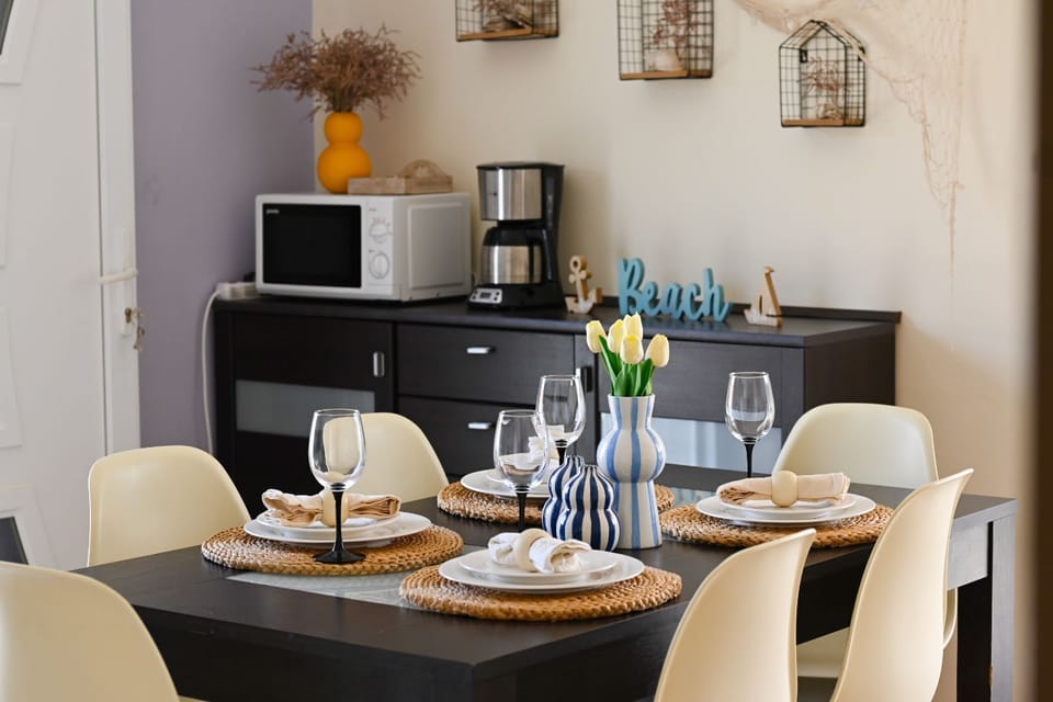 Apartment (A1) | Dining